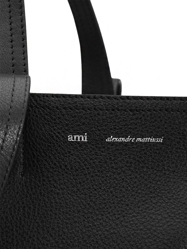 AMI Paris Bolsa tote midi de couro preto