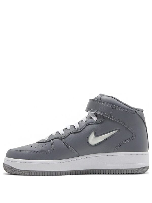 Air Force 1 Mid QS NYC