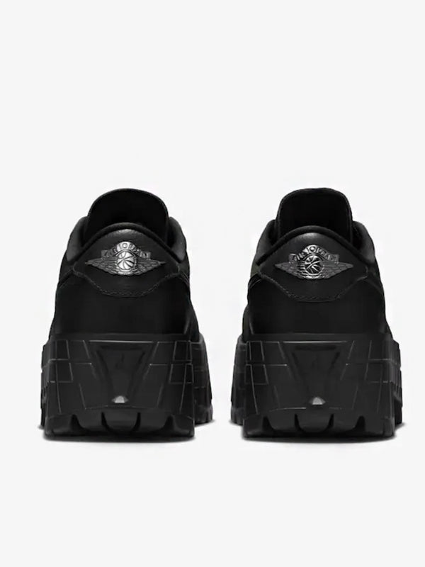 Air Jordan 1 Brooklyn Low Metallic Black