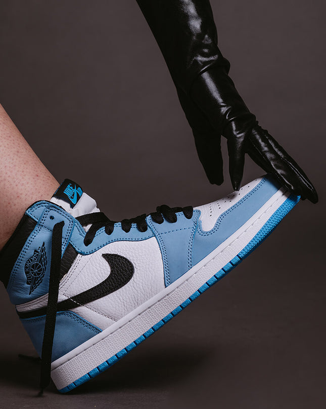 Air Jordan 1 High University Blue