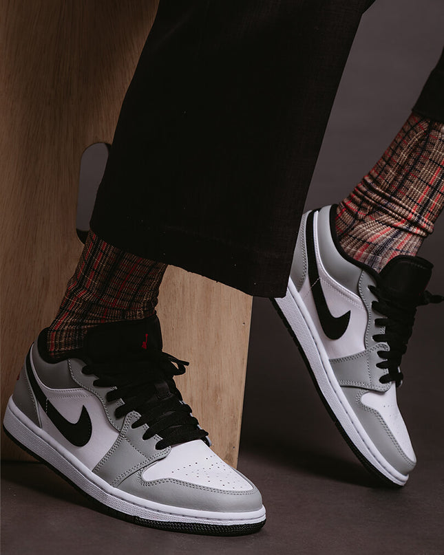 Air Jordan 1 Low Light Smoke Grey