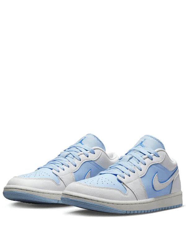 Air Jordan 1 Low SE Reverse Ice Blue