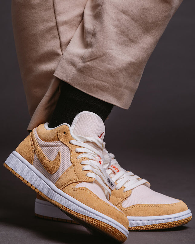 Air Jordan 1 Low SE Twine Orange Quartz