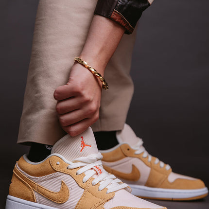 Air Jordan 1 Low SE Twine Orange Quartz