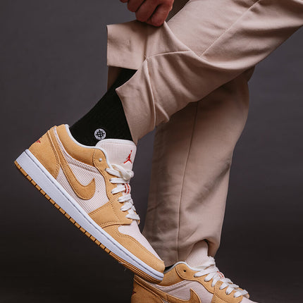 Air Jordan 1 Low SE Twine Orange Quartz