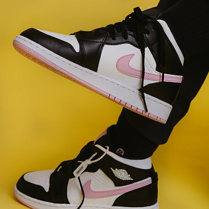 Air Jordan 1 Mid Arctic Pink