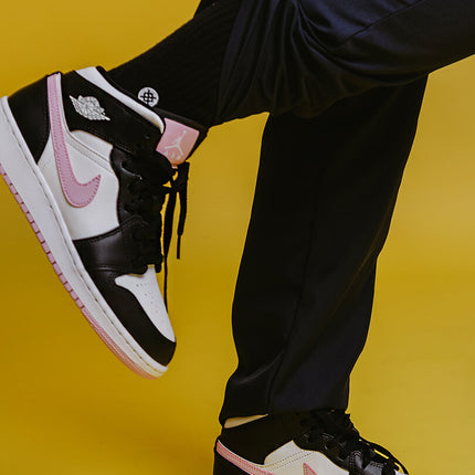 Air Jordan 1 Mid Arctic Pink