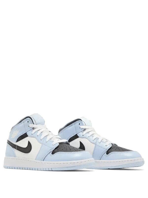 Air Jordan 1 Mid SE Ice Blue