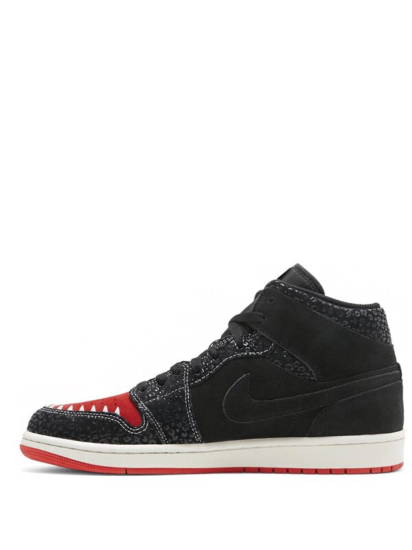 Air Jordan 1 Mid SE Siempre Familia