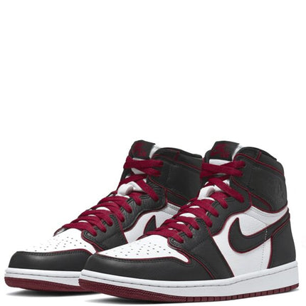 Air Jordan 1 Retro High Bloodline