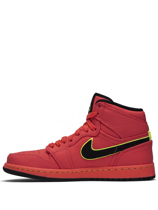 Air Jordan 1 Retro High Hot Punch