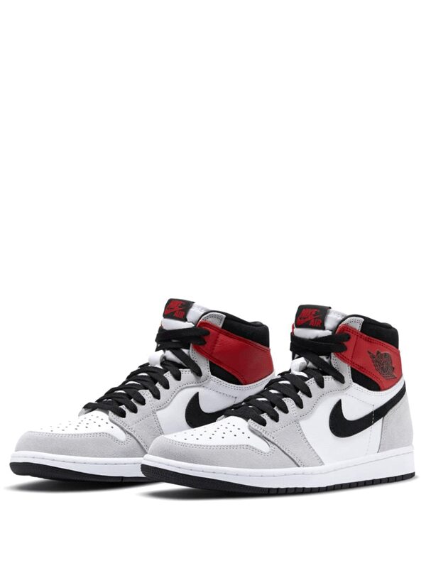Air Jordan 1 Retro High Light Smoke Grey