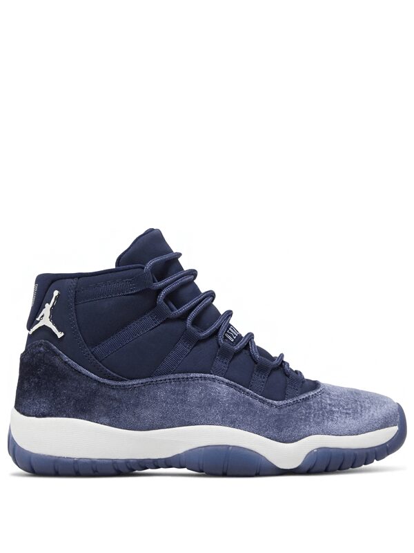 Air Jordan 11 Retro Midnight Navy Velvet
