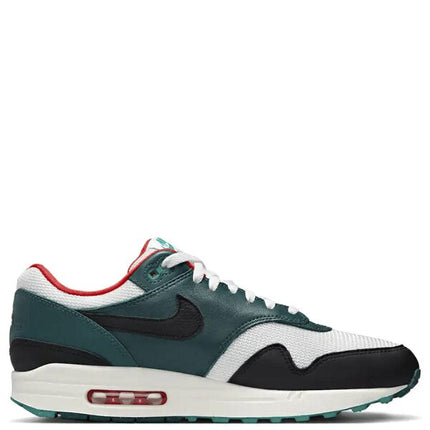 Air Max 1 LeBron James Liverpool F.C.