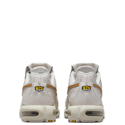 Air Max Plus Tiempo Metallic Gold