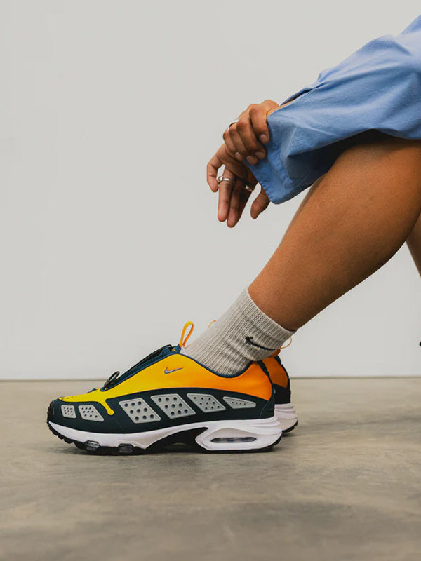 Air Max Sunder Canyon Gold Deep Ocean