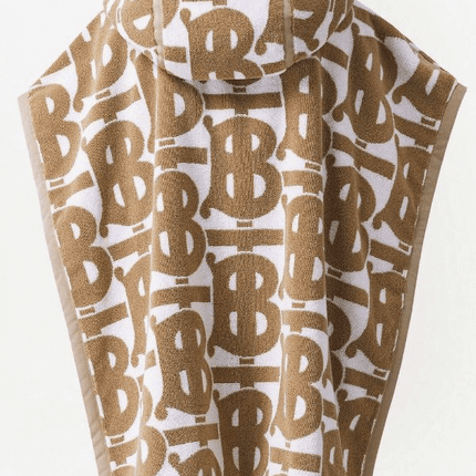 Burberry Pelerine Monogram