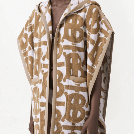 Burberry Pelerine Monogram