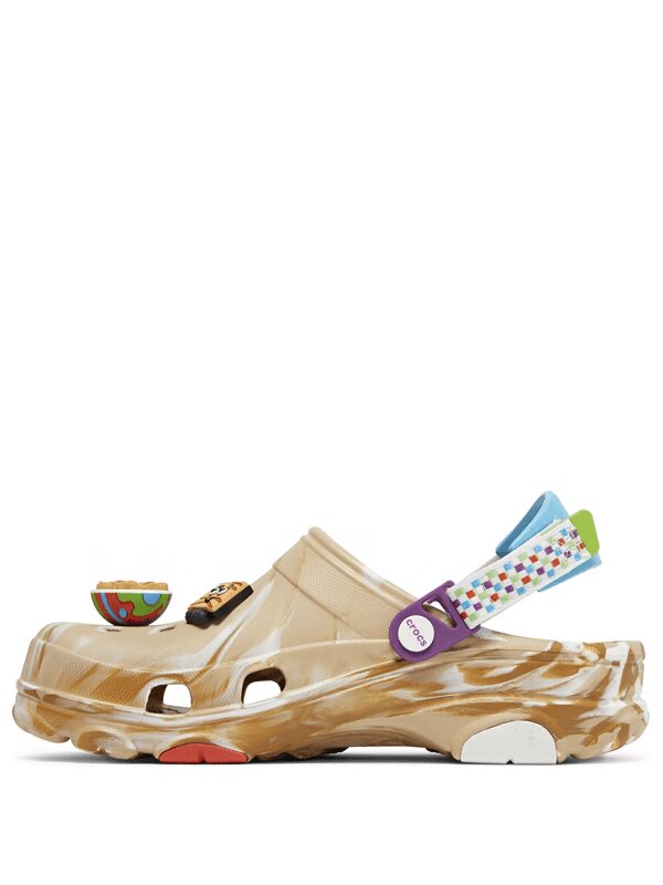 Crocs Classic Clog Cinnamon Toast Crunch