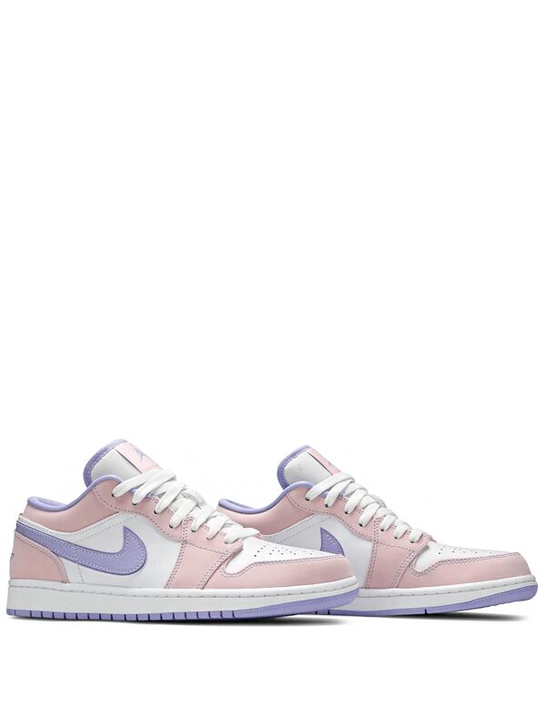 Air Jordan 1 Low SE Arctic Punch