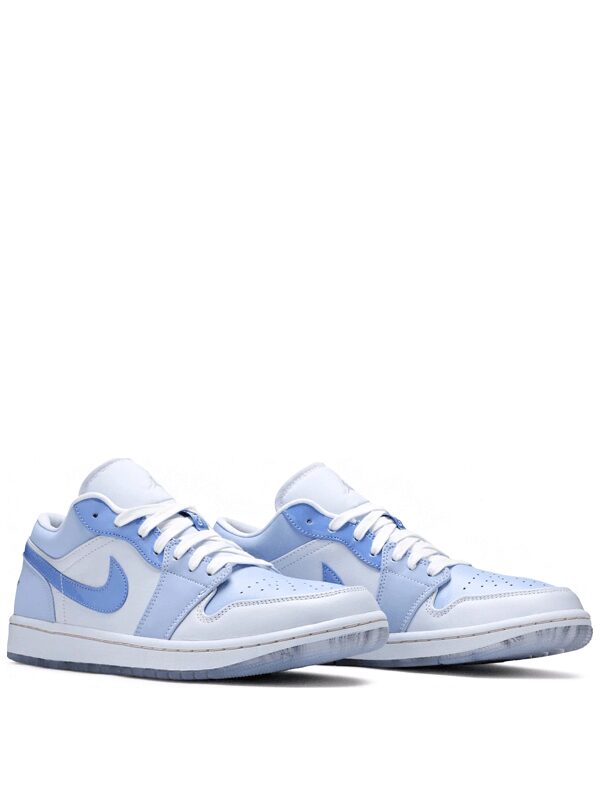 Air Jordan 1 Low SE Mighty Swooshers