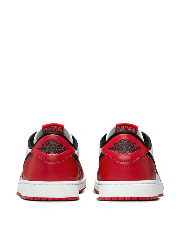 Jordan 1 Retro Low OG Chicago (2025)