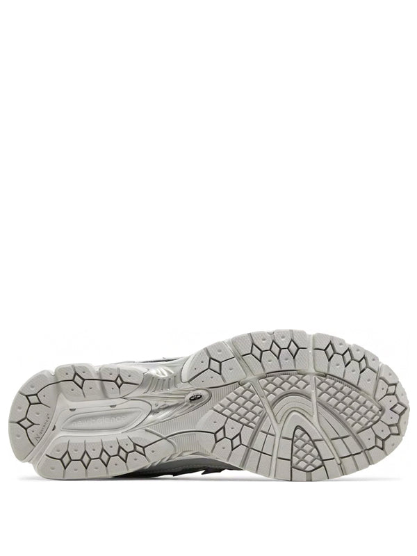 New Balance 1906D Protection Pack Silver Metallic