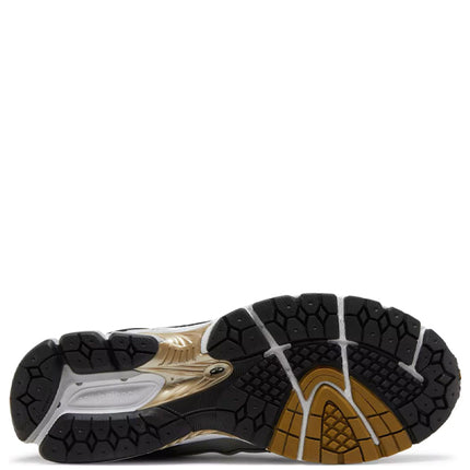 New Balance 1906R Silver Metallic Gold