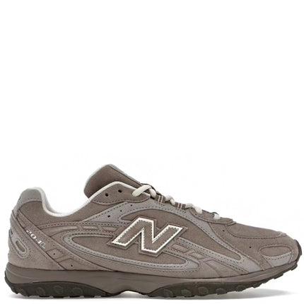 New Balance 204L Mushroom Arid Stone