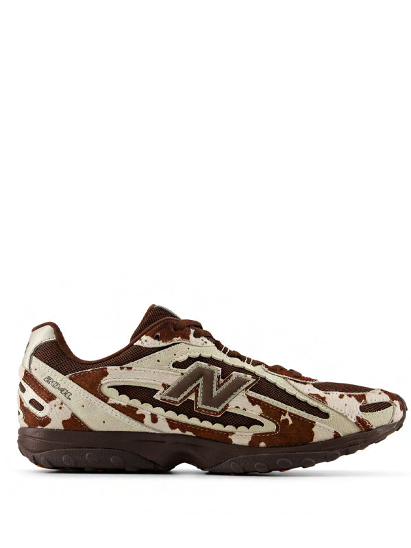 New Balance 204L atmos Pink Cow Girl Angora Pumpernickel