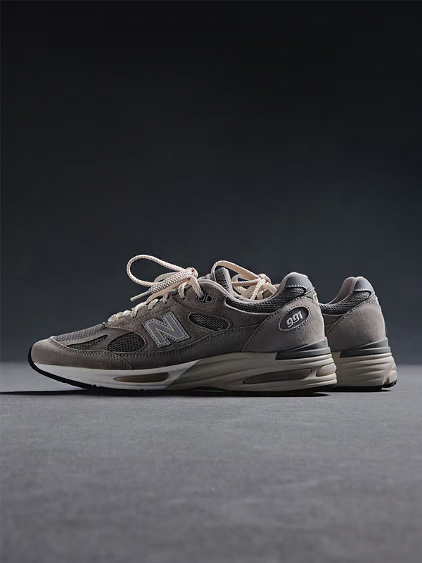 New Balance 991v2 MiUK Kith Moonrock