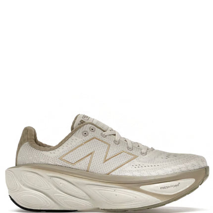 New Balance Fresh Foam X More v5 Linen Stoneware Gold Metallic