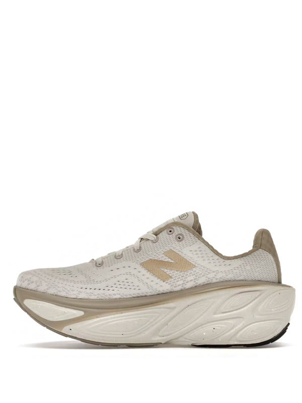 New Balance Fresh Foam X More v5 Linen Stoneware Gold Metallic