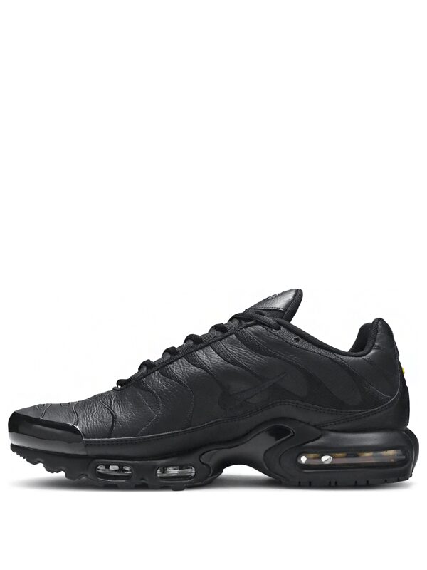 Nike Air Max Plus Triple Black Leather