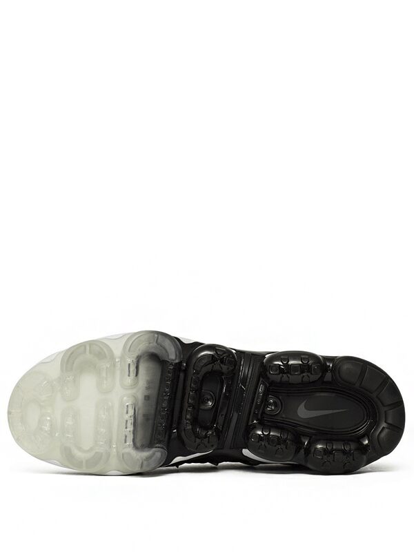 Nike Air Vapor Max Plus Black White