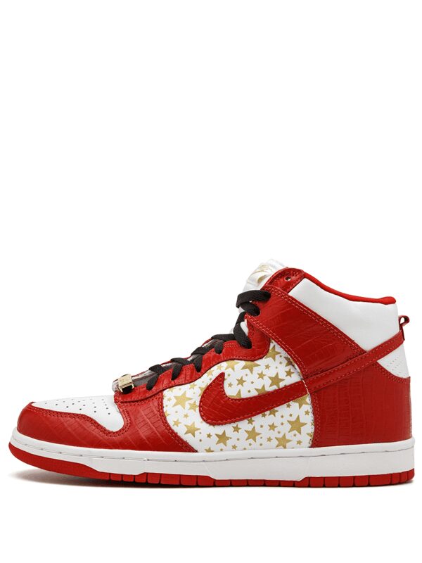 Nike Dunk High Pro SB Supreme Red Stars