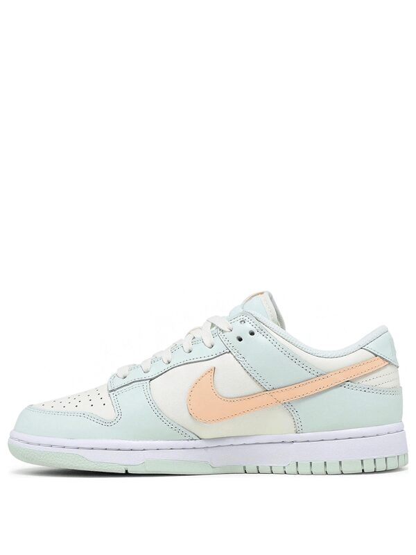 Nike Dunk Low Barely Green