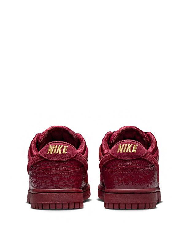 Nike Dunk Low Crocodile Team Red