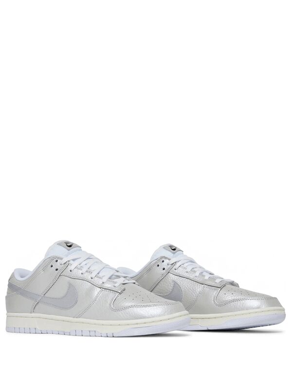 Nike Dunk Low Metallic Silver
