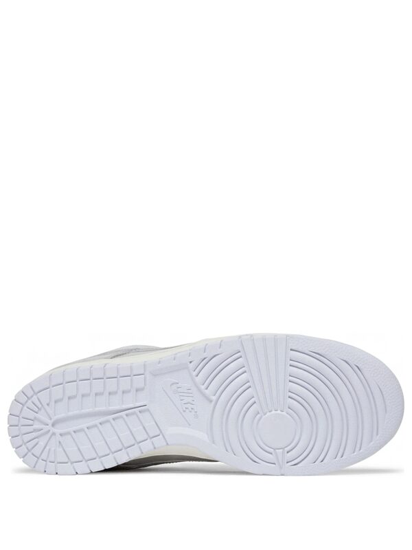 Nike Dunk Low Metallic Silver