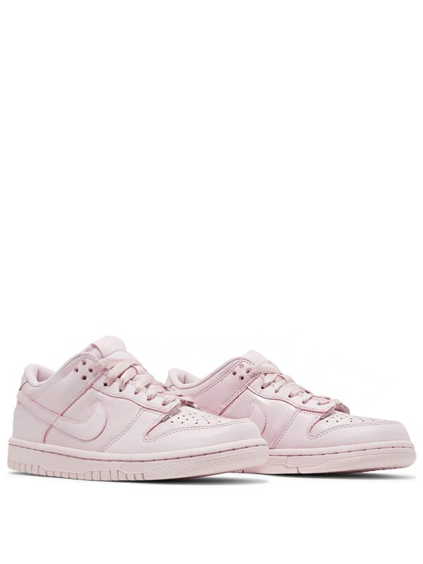 Nike Dunk Low Prism Pink