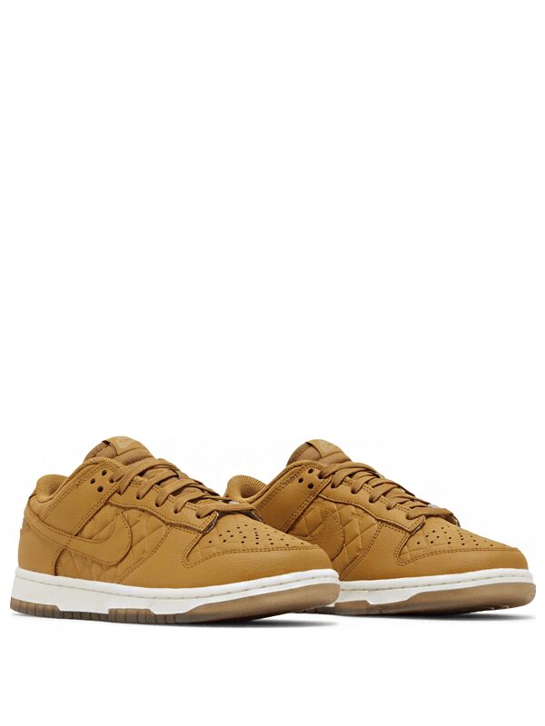 Nike Dunk Low Quilted Wheat