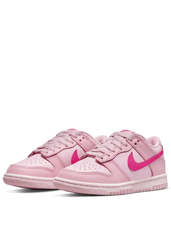 Nike Dunk Low Triple Pink