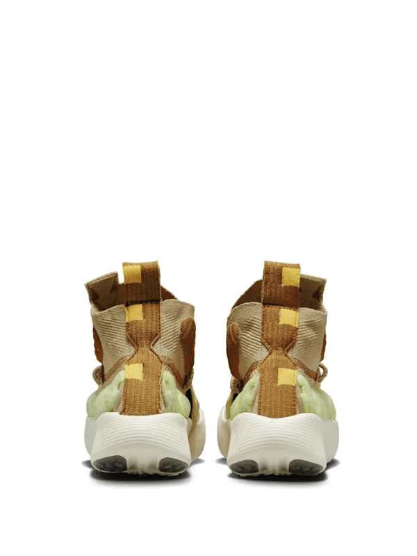 Nike ISPA Sense Flyknit Sesame and Desert Ochre