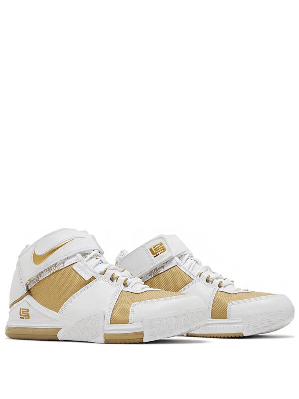 Nike LeBron Zoom 2 Maccabi (2022)