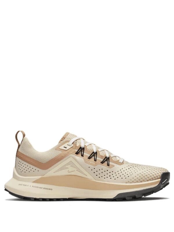 Nike React Pegasus Trail 4 Sanddrift Coconut Milk