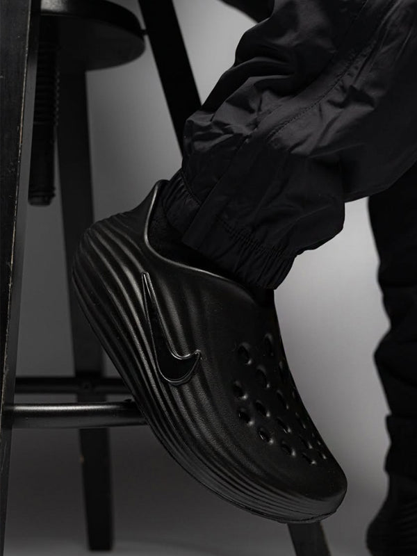 Nike ReactX Rejuven8 Triple Black