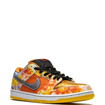 Nike SB Dunk Low Street Hawker (2021)