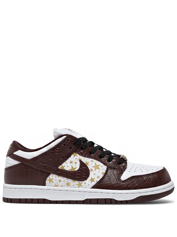 Nike SB Dunk Low Supreme Stars Barkroot Brown (2021)