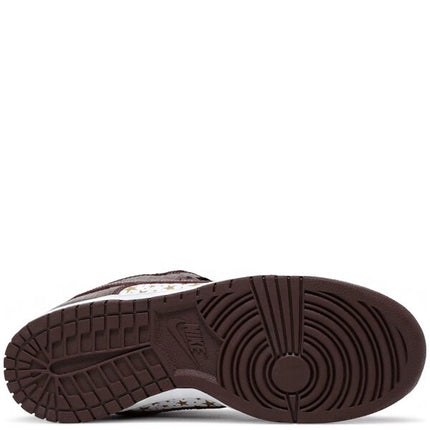 Nike SB Dunk Low Supreme Stars Barkroot Brown (2021)